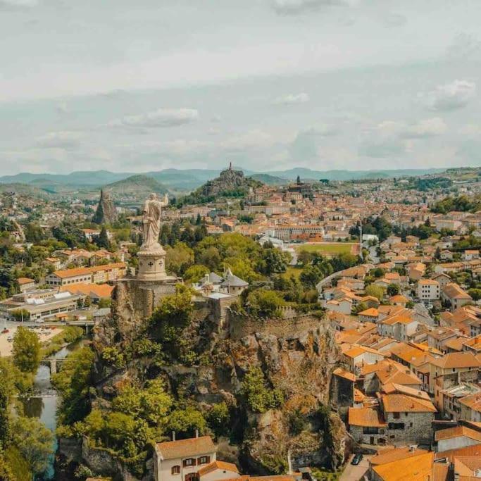 Maison Atypique - Centre Historique - Puy En Velay Le Puy-en-Velay المظهر الخارجي الصورة